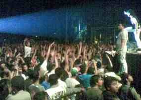 12 Orang Diamankan Saat Konser J-Rock Ricuh