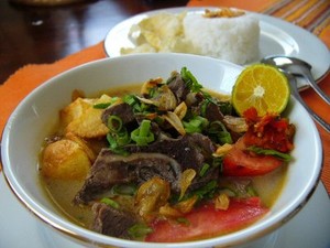 Soto Tangkar, si Jadoel yang Enak!
