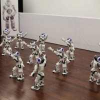 20 Robot Cilik Asyik Berjoget