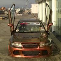 Mobil Jalanan Calon Dokter