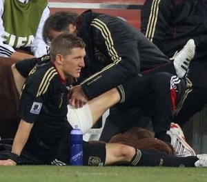 Schweinsteiger Diragukan Lawan Inggris