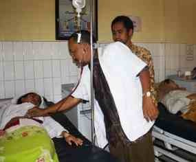 Belasan Santri Ponpes Sumber Bunga Keracunan Massal