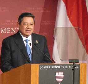 SBY Kirim Menko Kesra Hadiri Pelantikan Julia Sebagai PM Australia