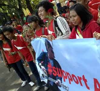 Metropanerz Aksi Dukung Ariel