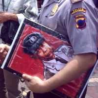 Goris Mere Tolak Komentar Soal Kriteria Calon Kapolri