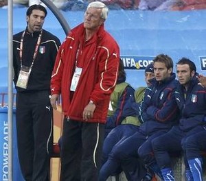 Lippi Diminta Bertanggung Jawab