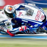 Lorenzo Menang Lagi