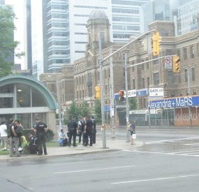 Kencing Dikawal, Nonton Siaran Piala Dunia Dilarang