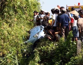 Hobi Nonton Bola Nyaris Membuat Nyawa Agung Melayang