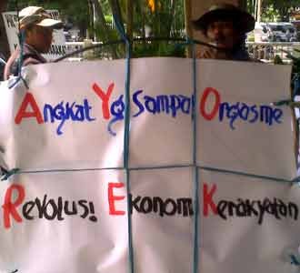 Tukang Becak Kritik SBY