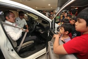 Alvin Bahar Ajak Para Ibu Aman Berkendara Bersama Anak