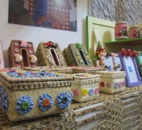 Roemah Tafira Poles Barang yang Monoton