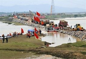 100 Orang Terkubur Tanah Longsor di China