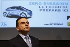 CEO Nissan Carlos Ghosn Temui Wapres Boediono