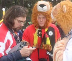 Fans Der Panzer Lakukan Perang Gerilya