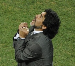 Maradona dan Kleniknya