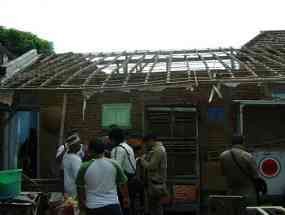 Tabung Elpiji Meledak, Rumah Duda Hancur 