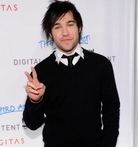 Fall Out Boy Cuti, Pete Wentz Bikin Band Baru