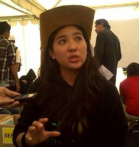 Olivia Zalianty Buat Lagu Bareng Keluarga