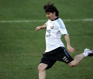 Messi Ingin Balaskan Dendam Oasis