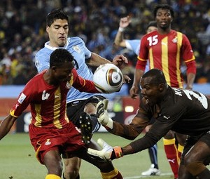 Uruguay ke Semifinal Lewat Adu Penalti