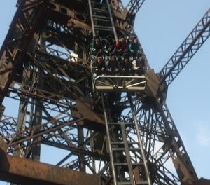 Menantang Maut di Tower of Terror