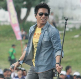 Ahli IT: Penyebar Video Porno Ariel Mulai Dari Internet Hingga Bluetooth