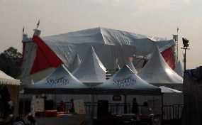 Dua Kali Roboh, Pertunjukan Sirkus Dipindah ke Balai Kartini