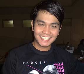 Indra Bekti Prihatin Anak-anak Nyanyikan Lagu Cinta