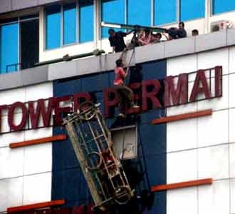Gondola Putus di Tower Permai 