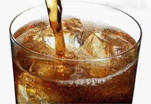 5 Alasan Kesehatan Berhenti Minum Soft Drink