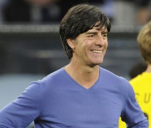 Sweater Keberuntungan Jerman & Jogi Loew