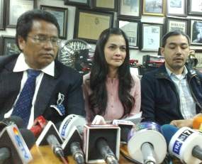 Cut Tari Akui Bintangi Video Porno Bersama Ariel