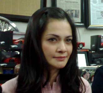 Cut Tari Menangis