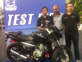Bajaj Ambisi Rebut Pasar Motor Sport di Bali