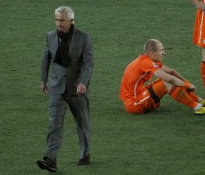 Van Marwijk: Belanda Tidak Beruntung