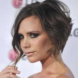 Tingkatkan Gairah Seks, Victoria Beckham Borong Lingerie