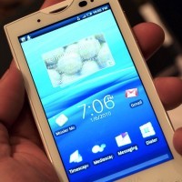 SE Keukeuh Pakai Symbian dan Windows Mobile