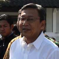 Boediono: Saya Menghargai Apapun yang Disampaikan Pers