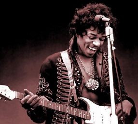 Almarhum Jimi Hendrix Dituntut Mantan Personel Bandnya