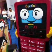 4.000 Ponsel Flexi Laris Diburu Pengunjung