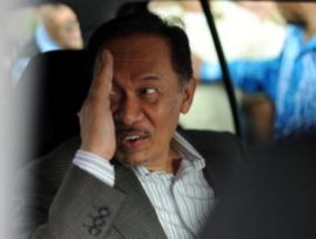 Pengacara Sakit, Anwar Ibrahim Tunda Sidang Sampai Agustus