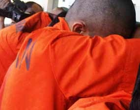 Modus Pembobolan Kartu Kredit Ala Kasir Starbucks