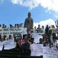 Warga Doa Bersama Berharap Monumen Sudirman Batal Dilelang 