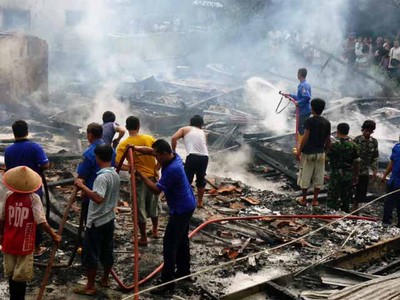 4 Rumah Hangus Terbakar