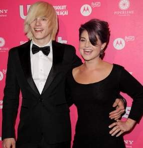 Kelly Osbourne Kesal Tunangannya Diganggu Cewek Murahan