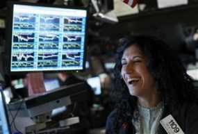 Wall Street Semarak Berkat Kinclongnya Laporan Keuangan