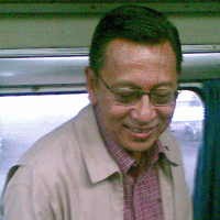 Wapres Tantang Produsen Mobil Kembangkan Mobil BBG