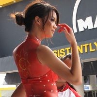 Body Painting Model Cantik Panaskan IIMS
