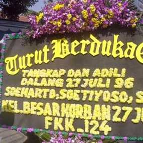 124 Korban Adakan Renungan Malam dan Tabur Bunga